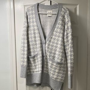 A&F cardigan